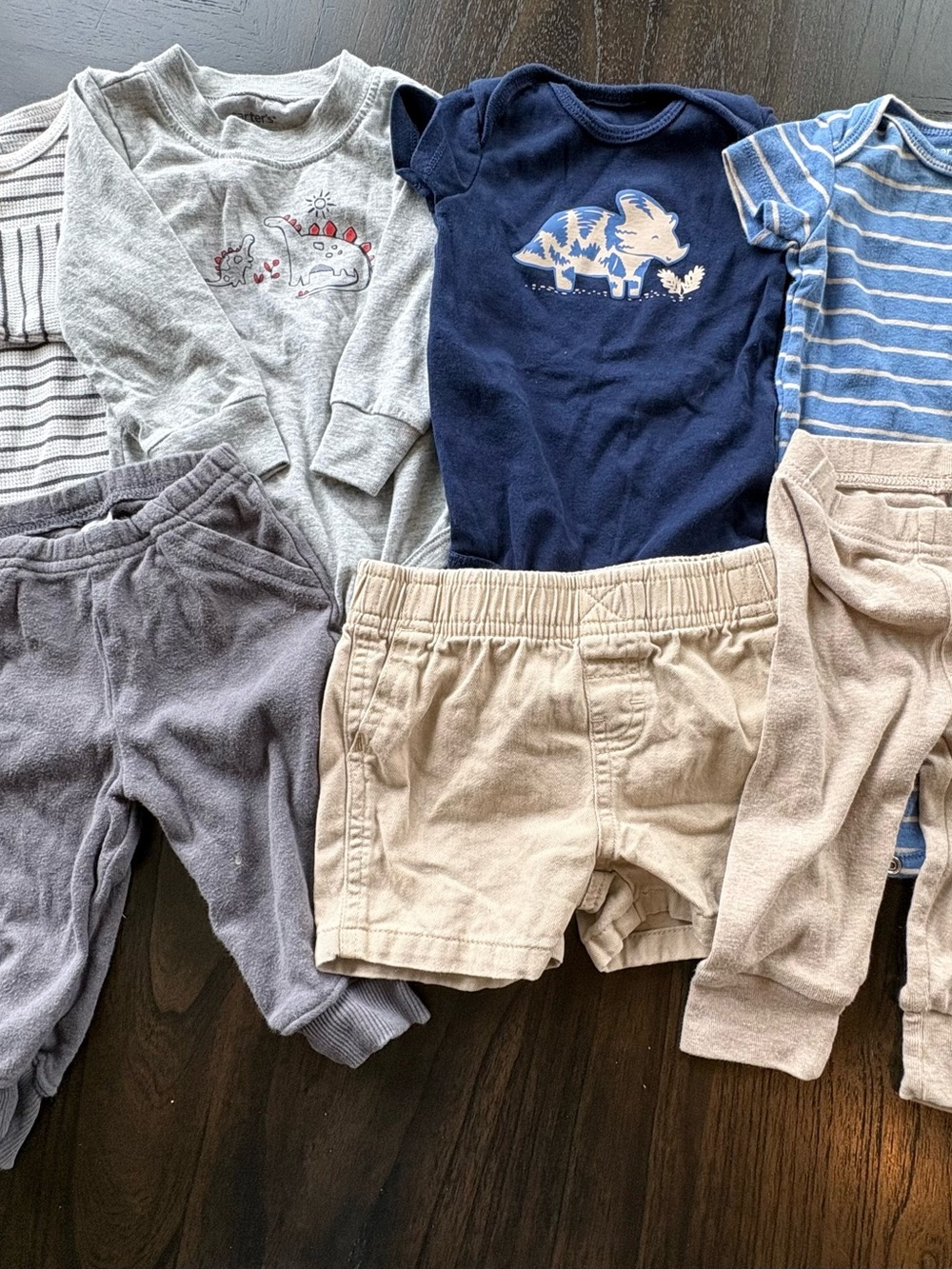 Carter’s Baby Boy 6M Dinosaur Bodysuits Pants Shorts 7 Piece Lot